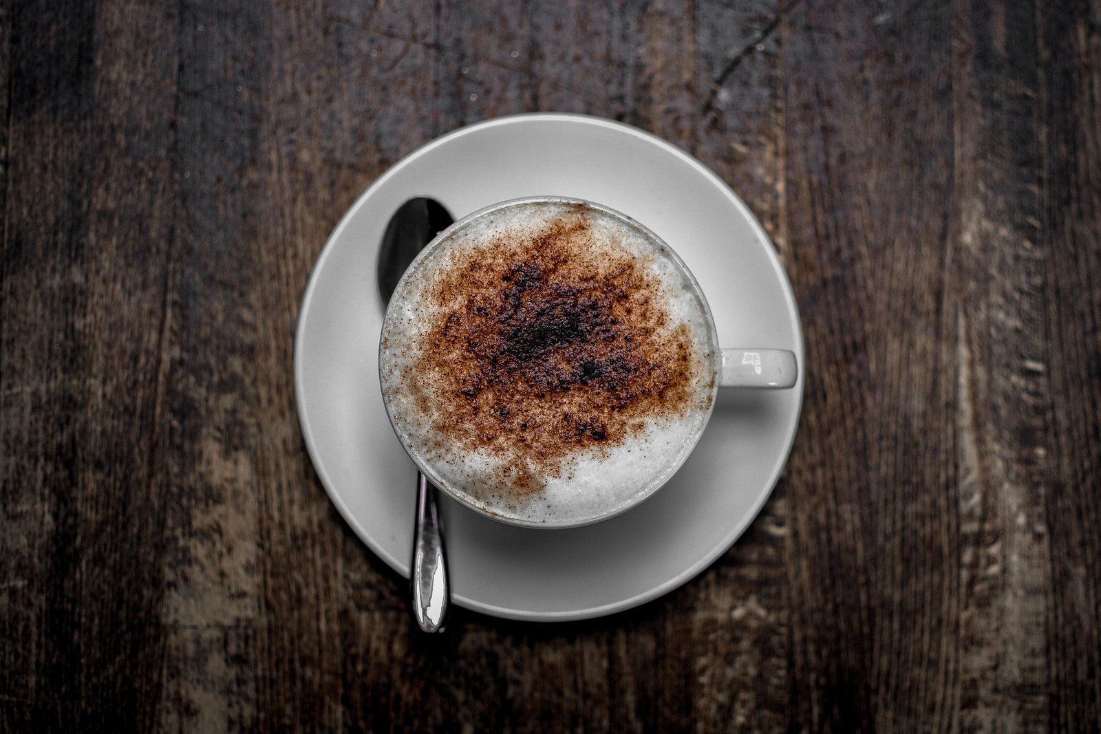 A minimalist coffee-themed high-resolution wallpaper, 19 of 63.